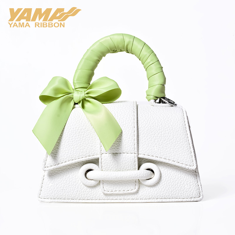 شرائط حريرية ماتية من البوليست - مراجعة Velvet Ribbon Roll وسعره