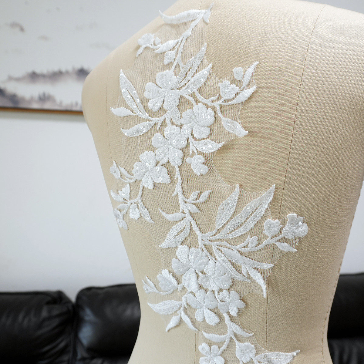 قطع قماش مزينة بالترتر على شكل - مراجعة Embellish Craft وسعره